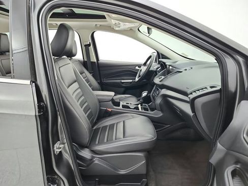 Used 2019 Ford Escape SEL FWD image 10