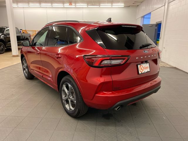 Used 2024 Ford Escape ST-Line w/ Tech Pack #1 AWD/4WD image 6