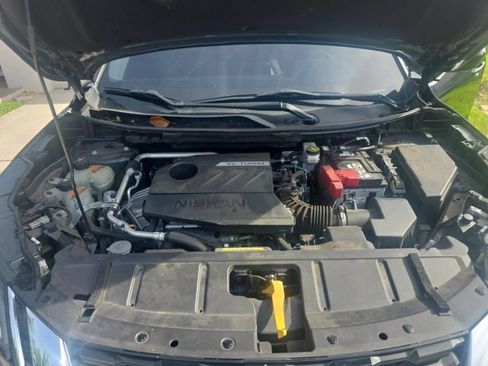 Used 2023 Nissan Rogue SV FWD image 11