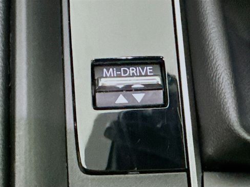 Used 2025 MAZDA CX-50 AWD 2.5 S w/ Premium Package image 26