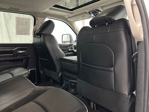 Used 2024 RAM 3500 Laramie image 54