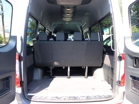 Used 2025 Mercedes-Benz Sprinter 2500 image 50