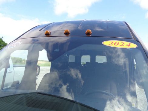 Used 2024 Ford Transit 350 XLT RWD image 63