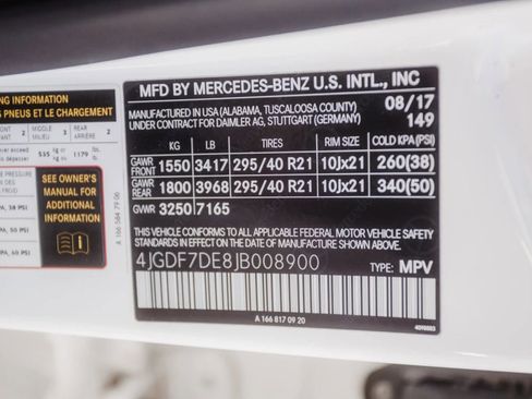 Used 2018 Mercedes-Benz GLS 550 4MATIC w/ Driver Assistance Package image 40