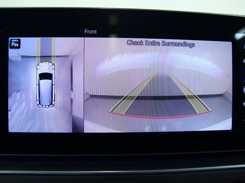 Used 2023 Mercedes-Benz GLS 450 4MATIC image 10