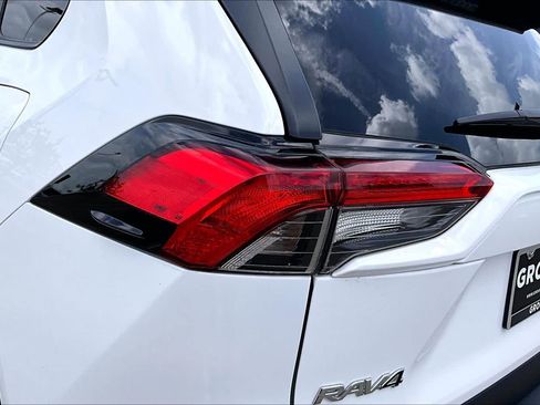 Used 2025 Toyota RAV4 LE FWD image 27