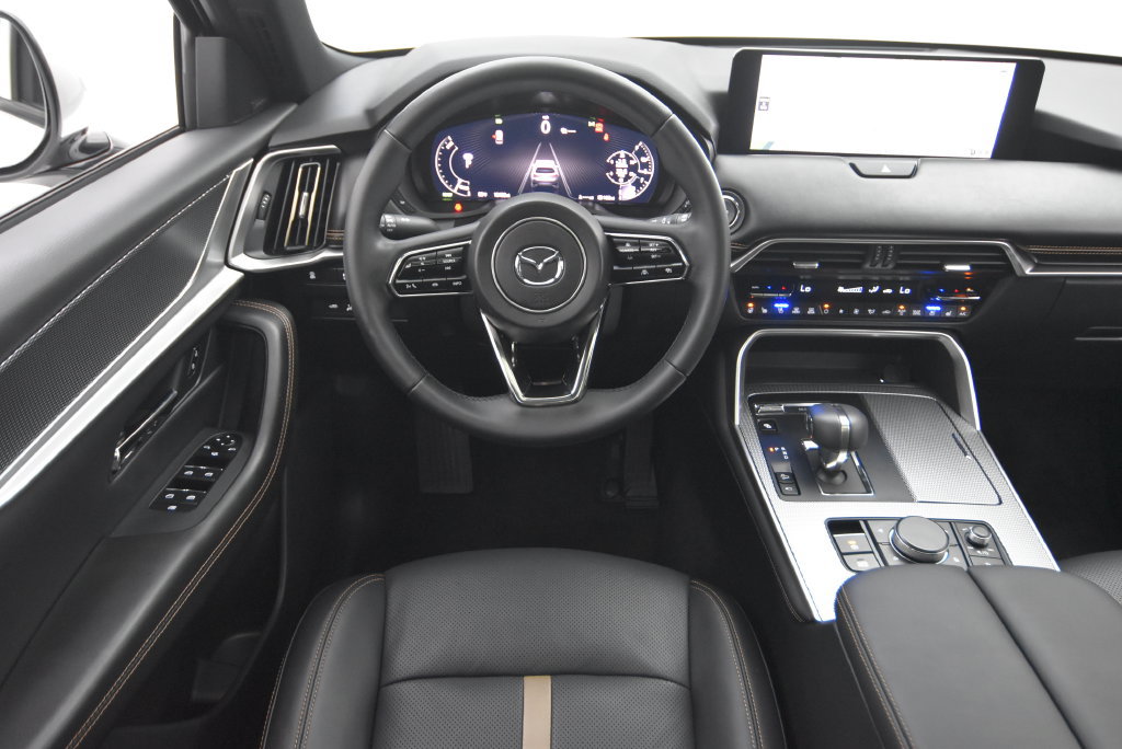 Certified 2025 MAZDA CX-90 Plug-In Hybrid w/ Premium Plus AWD/4WD image 29