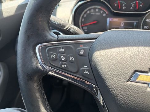 Used 2017 Chevrolet Cruze Premier FWD image 7