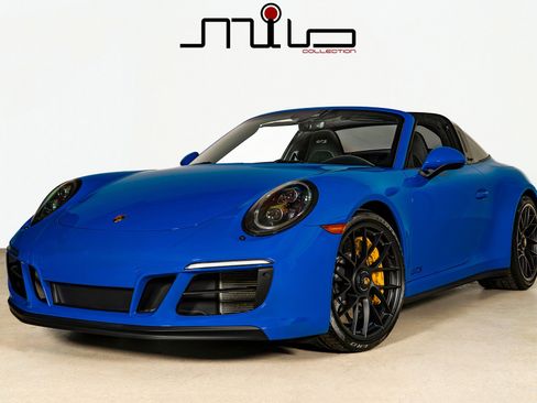 Used 2018 Porsche 911 Targa 4 GTS image 1