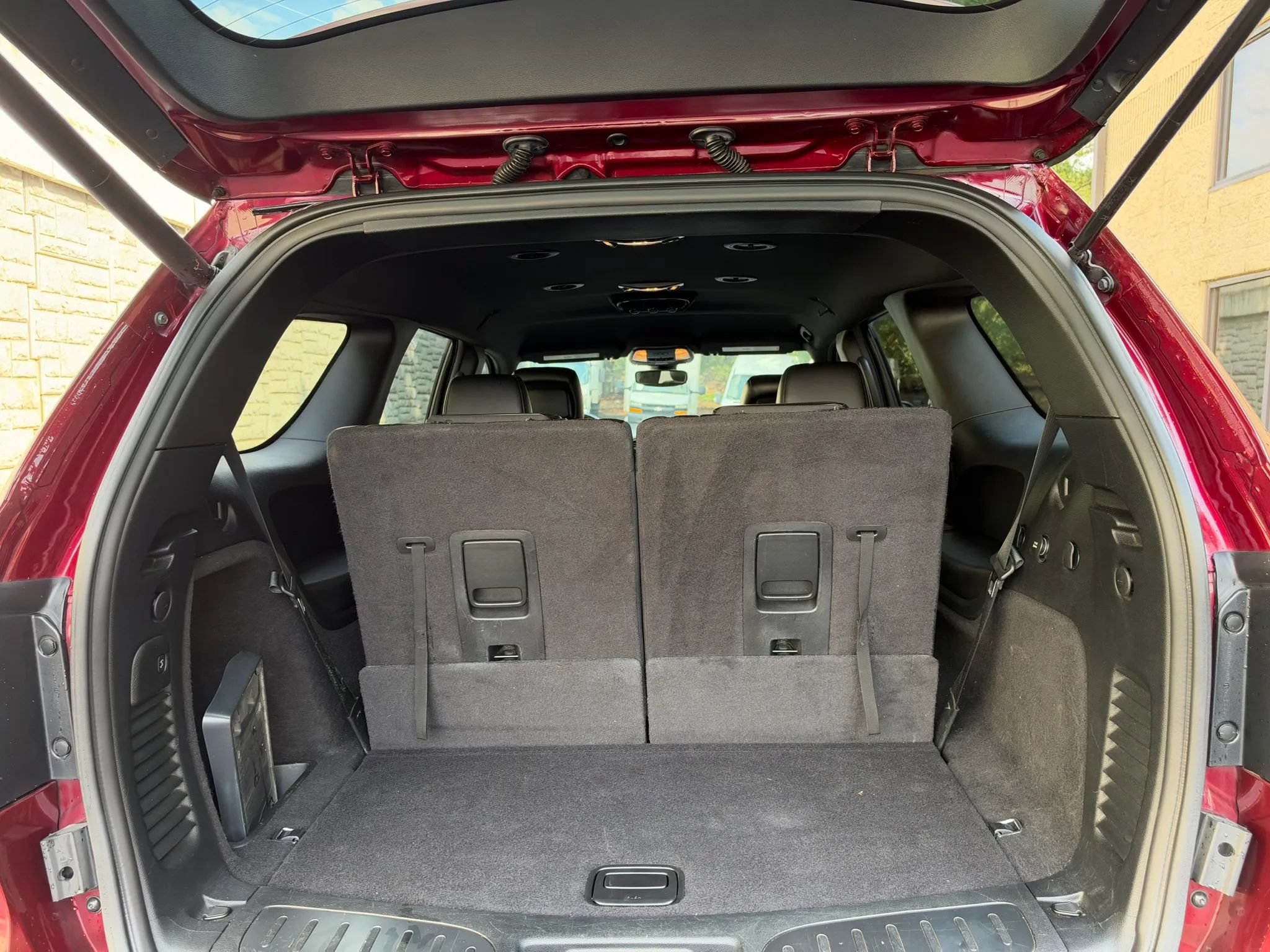 Used 2018 Dodge Durango GT w/ Blacktop Package RWD image 36