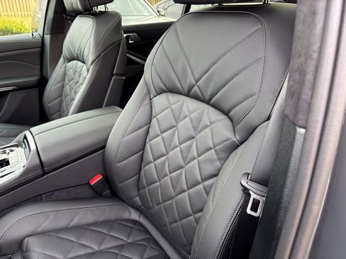 New 2026 BMW X7 xDrive40i AWD/4WD image 16