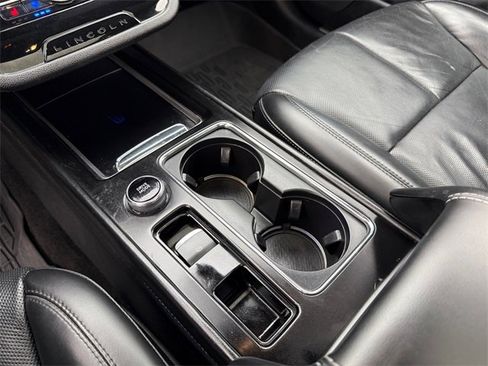 Used 2020 Lincoln Corsair Reserve w/ Equipment Group 201A image 15