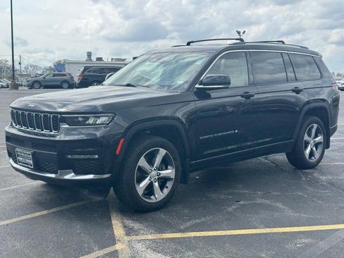Used 2022 Jeep Grand Cherokee L Limited w/ MOPAR Finishing Package AWD/4WD image 7