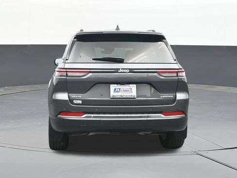 Used 2024 Jeep Grand Cherokee Limited AWD/4WD image 11