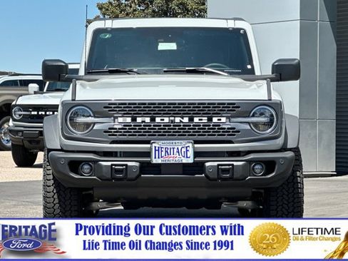 New 2026 Ford Bronco Badlands AWD/4WD image 9