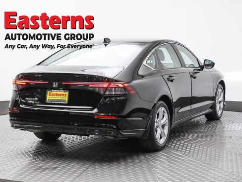 Used 2025 Honda Accord LX image 5