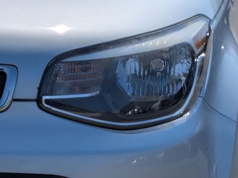 Used 2015 Kia Soul image 9