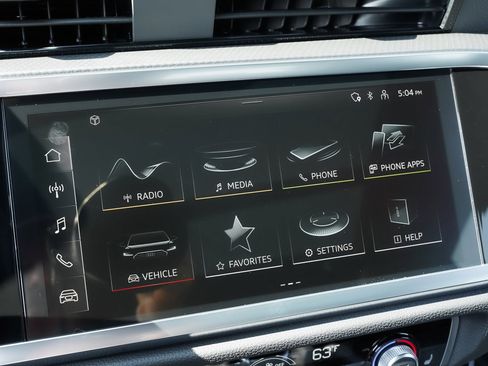 New 2025 Audi Q3 2.0T Premium image 11