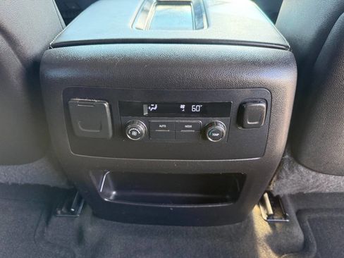 Used 2015 Chevrolet Tahoe LT RWD image 45