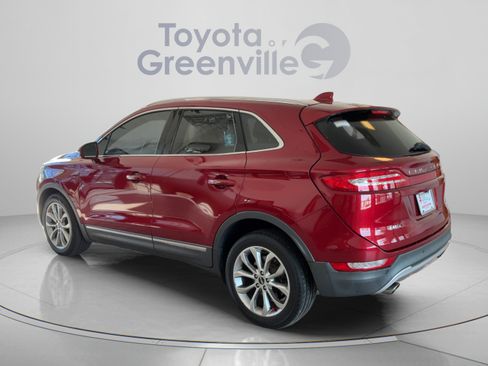 Used 2017 Lincoln MKC Select w/ Select Plus Package FWD image 4