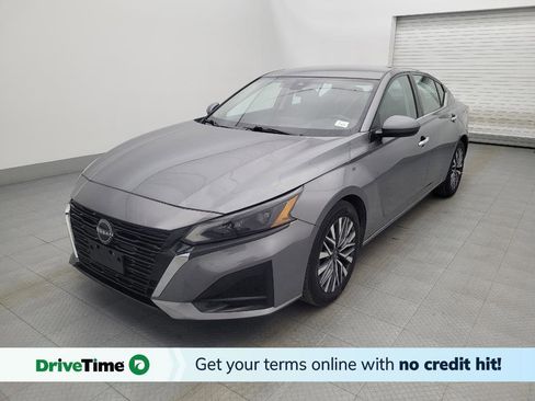 Used 2023 Nissan Altima 2.5 SV image 1