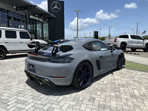 Used 2024 Porsche 718 Cayman GT4 RS RWD image 5