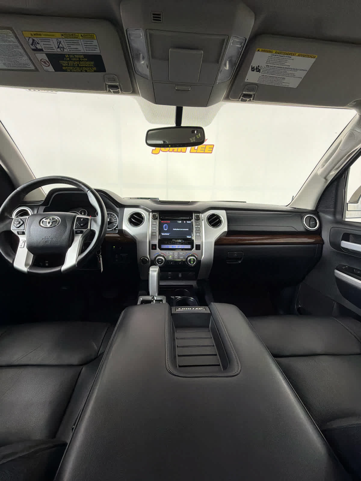 Used 2017 Toyota Tundra Limited w/ Limited Premium Package AWD/4WD image 20