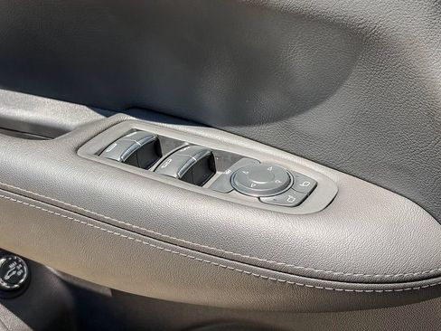 Certified 2024 Cadillac XT5 Luxury FWD image 43