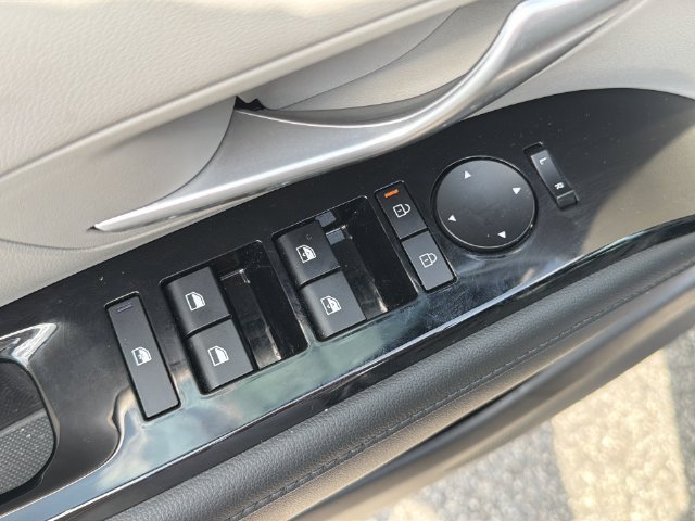 Certified 2025 Hyundai Tucson Limited AWD/4WD image 41