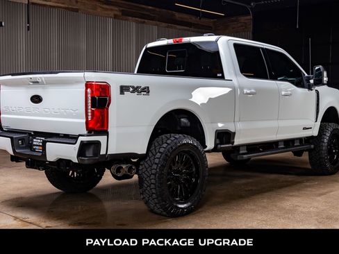 Used 2025 Ford F250 XLT w/ Black Appearance Package image 10