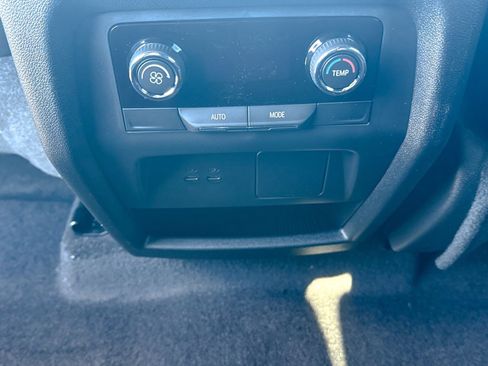 New 2026 Chevrolet Traverse Z71 w/ LPO, Floor Liner Package image 26