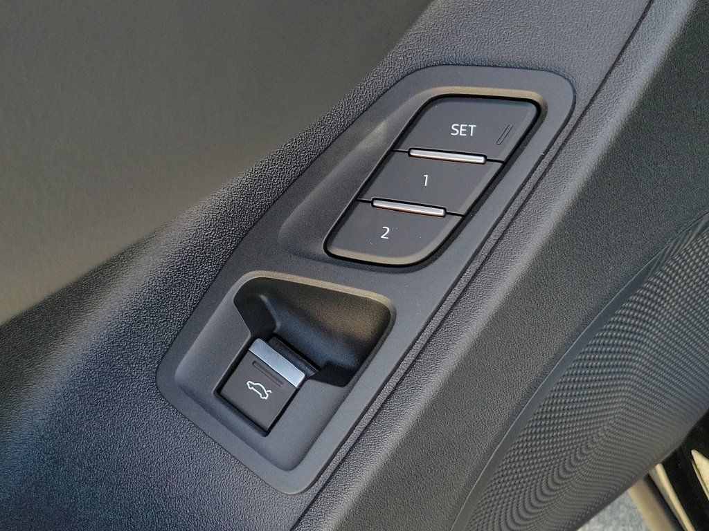 New 2026 Audi Q3 quattro 2.0T AWD/4WD image 19