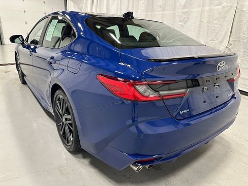 Used 2026 Toyota Camry XSE FWD image 5