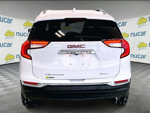 Used 2023 GMC Terrain SLT image 5