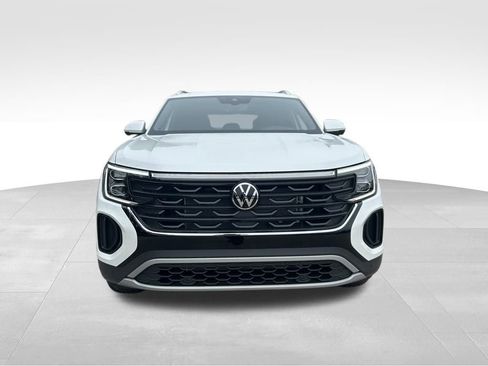 New 2026 Volkswagen Atlas SE image 8