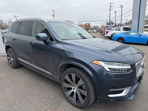 Used 2023 Volvo XC90 B6 Ultimate w/ Protection Package image 4