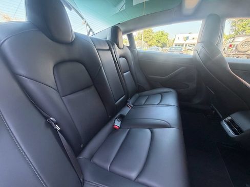 Used 2021 Tesla Model 3 Long Range AWD/4WD image 23