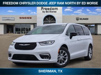 New 2026 Chrysler Pacifica Limited video 1