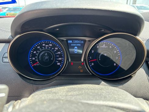 Used 2013 Hyundai Genesis 3.8 RWD image 14