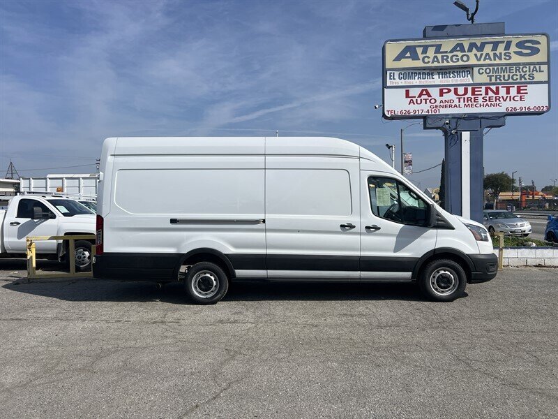 Used 2023 Ford Transit 250 148 High Roof Extended w/ Load Area Protection Package RWD image 2