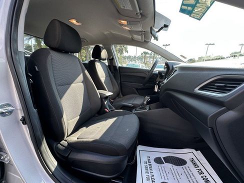 Used 2022 Hyundai Accent SEL image 23