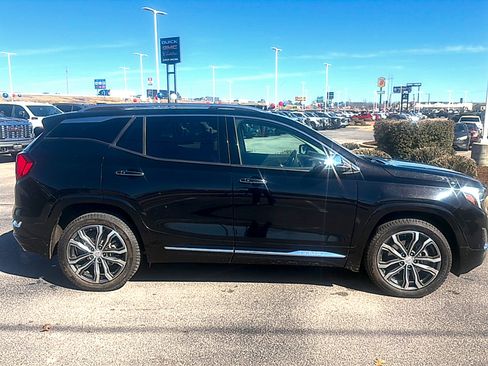 Used 2018 GMC Terrain Denali w/ Comfort Package image 5