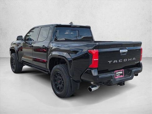 Used 2025 Toyota Tacoma Limited AWD/4WD image 8