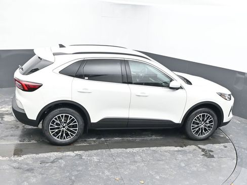 New 2026 Ford Escape SE image 42