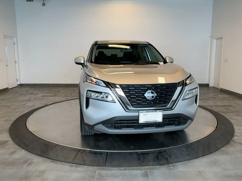 Used 2023 Nissan Rogue SV AWD/4WD image 3