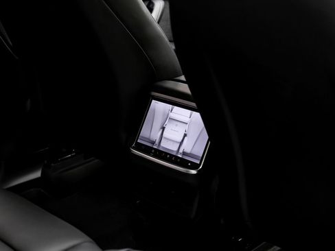 Used 2023 Tesla Model X AWD/4WD image 38