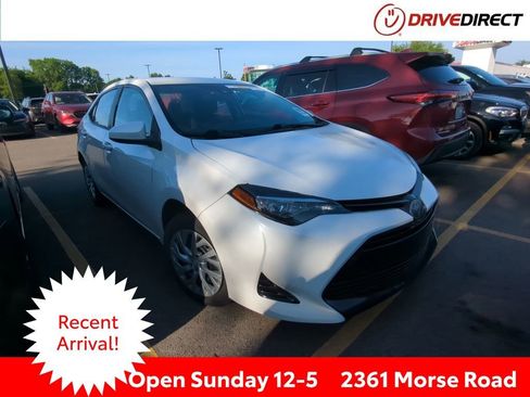 Used 2019 Toyota Corolla LE FWD image 1