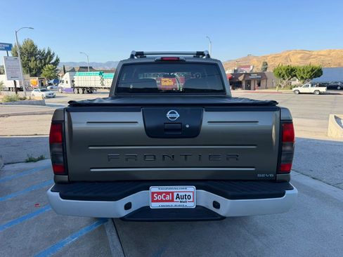 Used 2002 Nissan Frontier SE AWD/4WD image 4