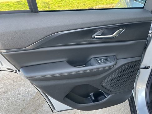 New 2025 Jeep Grand Cherokee Laredo X image 15