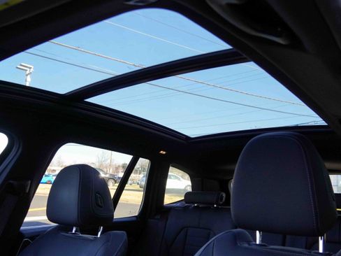 Used 2019 BMW X3 xDrive30i w/ Executive Package image 14